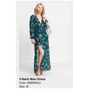 V-neck maxi dress